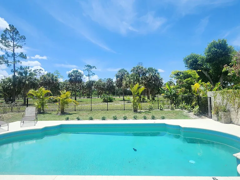 15188 Oak Chase Ct — Photo 10