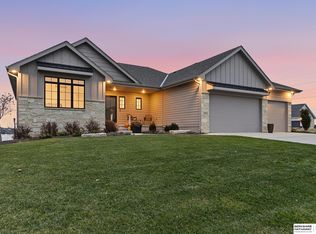 21714 K St, Elkhorn, NE 68022