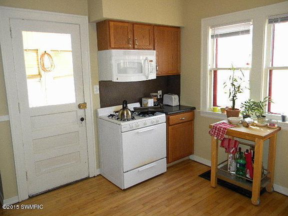 4th image of 1318 College Ave NE