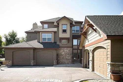 5220 Boardwalk Dr Photo 1
