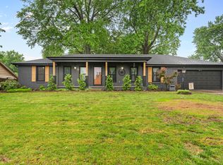1850 E Swallow Street, Springfield, MO 65804