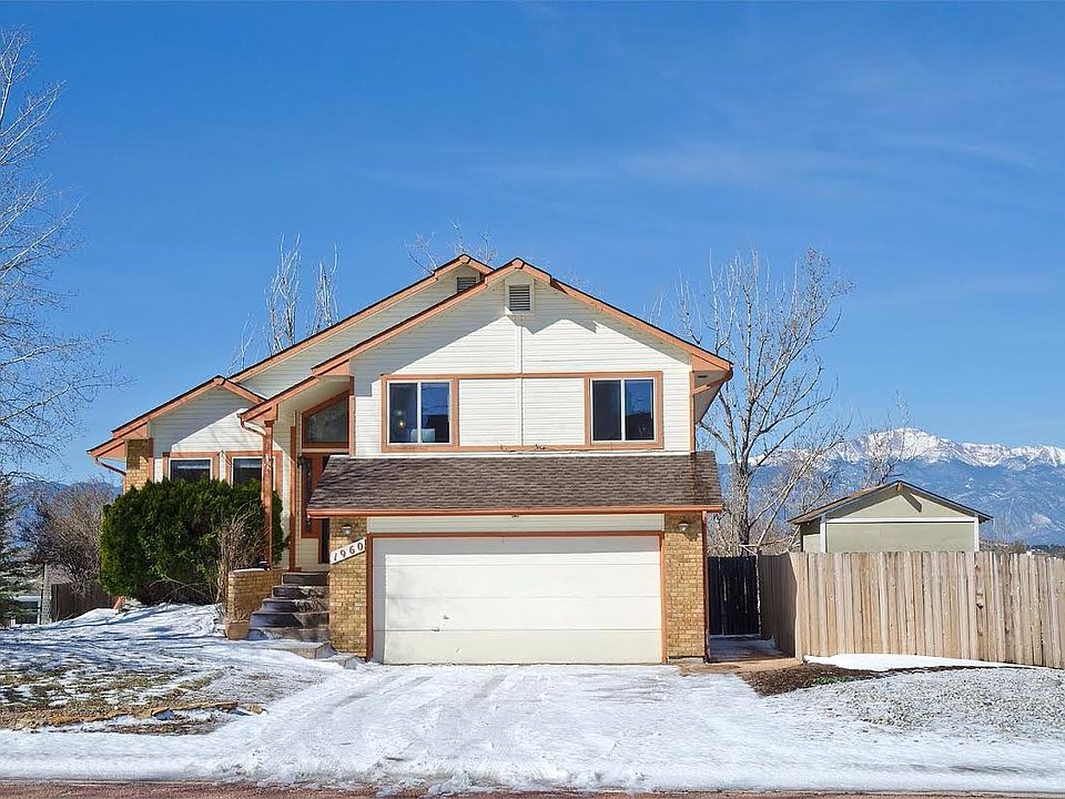 4-Level Home w/New Roof