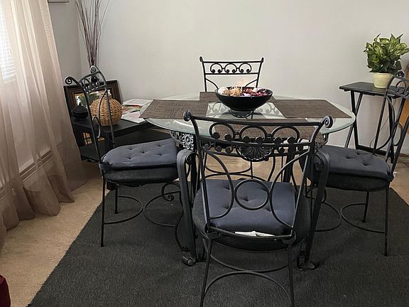 3rd image of 8586 Cottonwood Dr APT 2