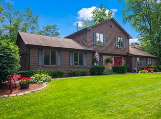 23880 N Overhill Dr, Lake Zurich, IL 60047