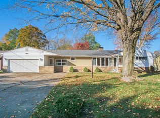 417 Chippewa St, Buchanan, MI 49107