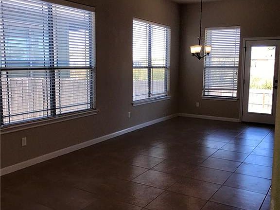 4th image of 166 Mauna Kea Ln Unit A