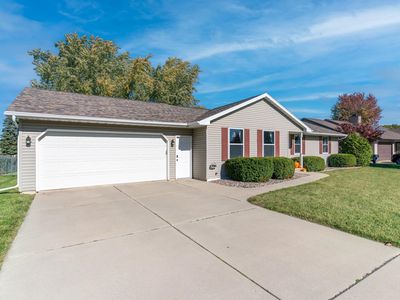 1208 Meadow View Ln, De Pere, WI, 54115