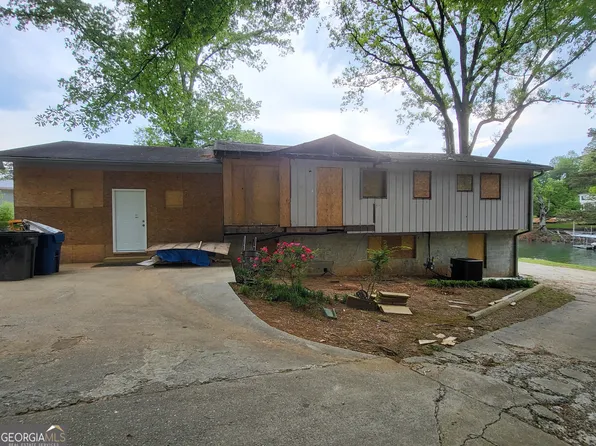 6690 Lawson Cir, Gainesville, GA 30506