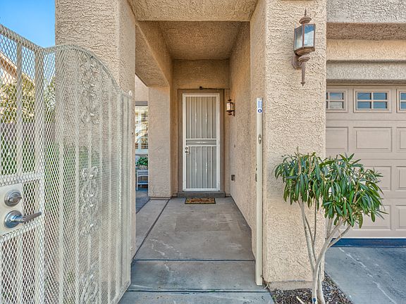 3rd image of 1137 Horizon Range Ave