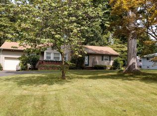 1223 Marlborough Ln, Winston Salem, NC 27105