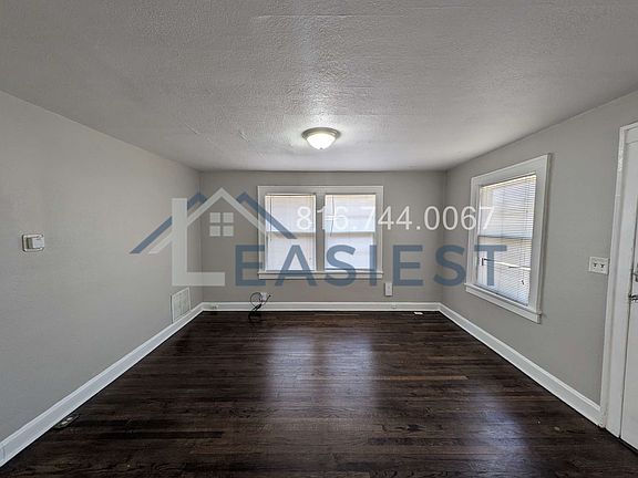 3rd image of 4217 Monroe Ave