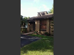 12737 SW 68th Ter, Miami, FL 33183