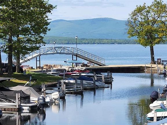 3rd image of 20 East Marina Road