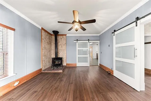 327 E Cleveland Ave — Photo 5
