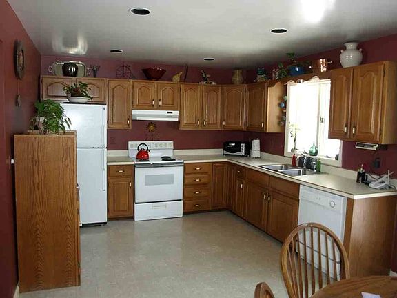 3rd image of 47 Hidden Hills Dr