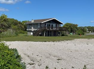 2 Starboard Dr, Fairhaven, MA 02719