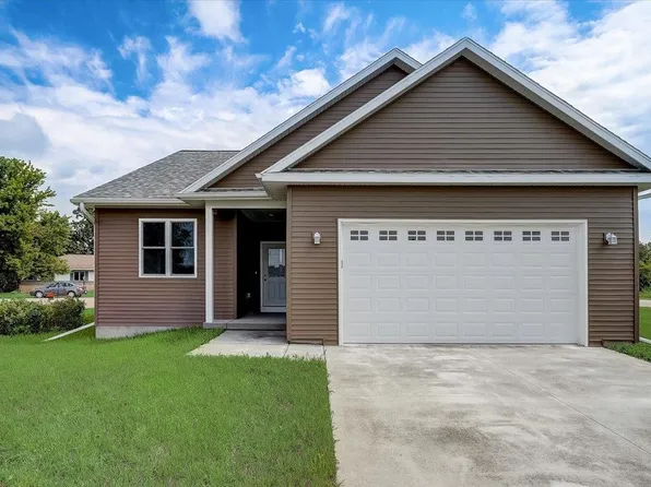 N6723 Clover Ln, Pardeeville, WI 53954