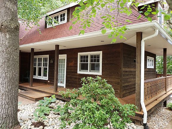 3rd image of 11314 Oakwood Dr