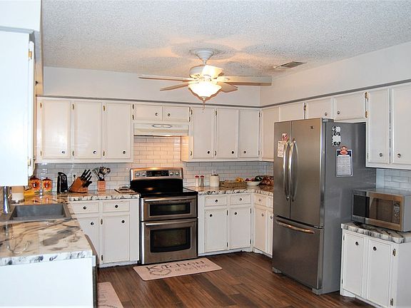 2nd image of 1706 Lou Ave