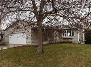 2005 50th St NW, Rochester, MN 55901