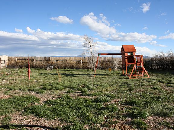 5th image of 105 Harmony Ln