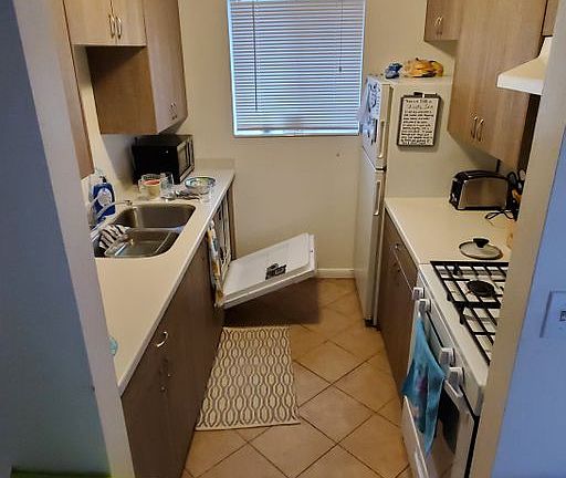 5th image of 473 S State St APT 117