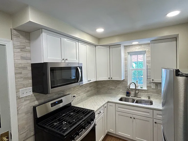5323 Wilson Blvd — Photo 1