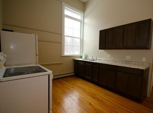 3 Sand Hill Rd UNIT 1R, Chepachet, RI 02814