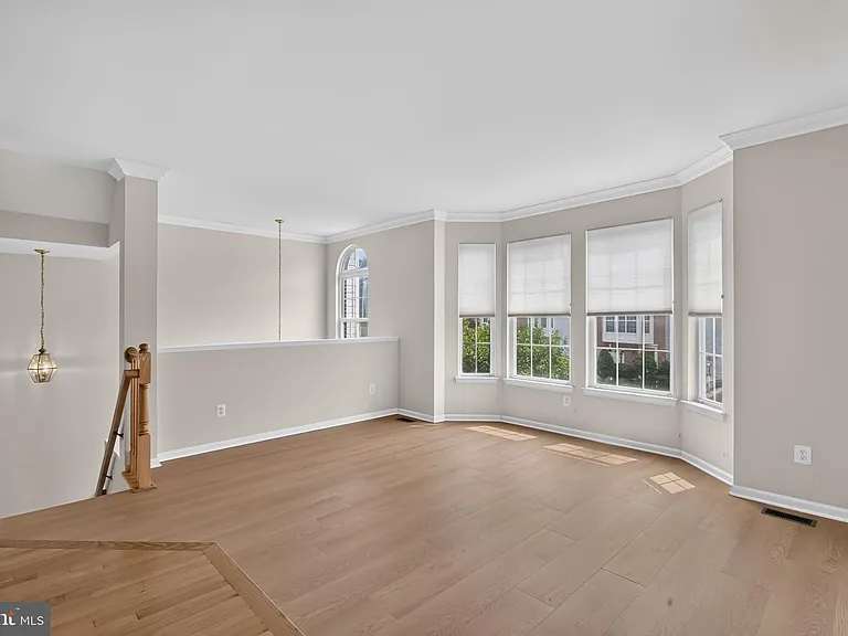 5166 Ballycastle Cir — Photo 4