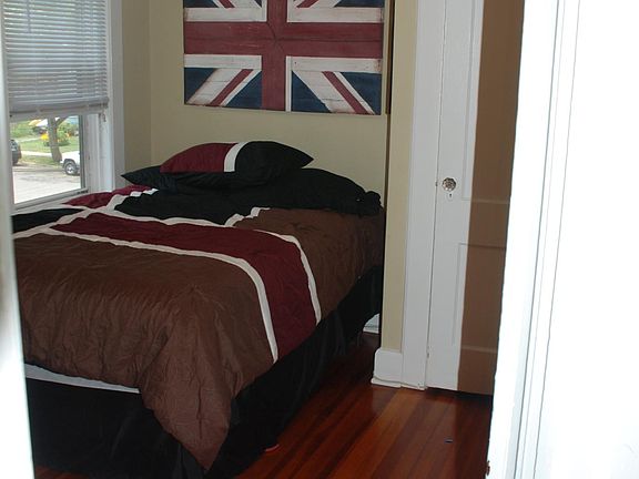2nd Bedroom