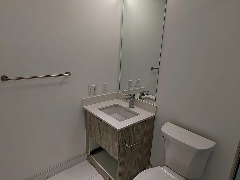 395 Bloor St E #2602 — Photo 33