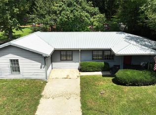 335 Barnett Shoals Rd, Athens, GA 30605