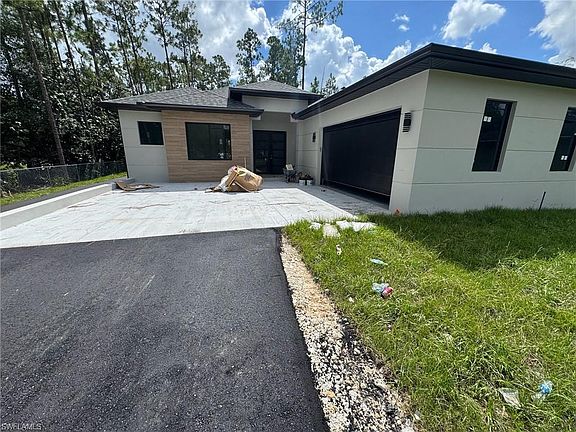 2nd image of 628 20th ST SE