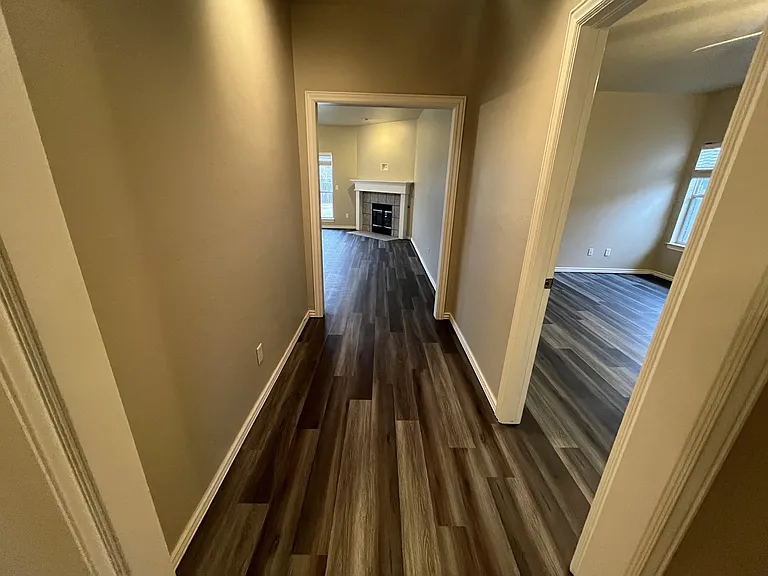 2321 SW 94th St — Photo 18