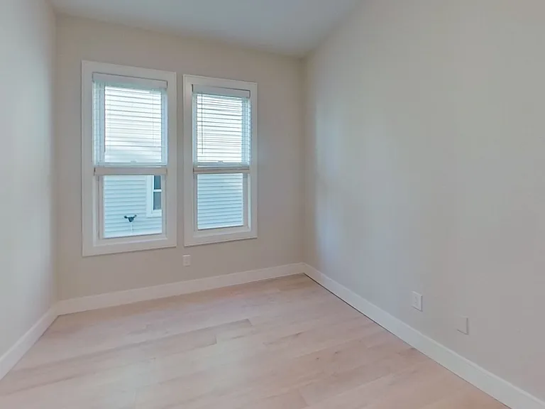 37 Calumet St #1 — Photo 6