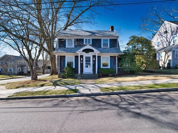 453 Montgomery St, Fall River, MA 02720