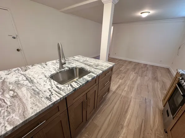 (undisclosed Address), Clark, NJ 07066