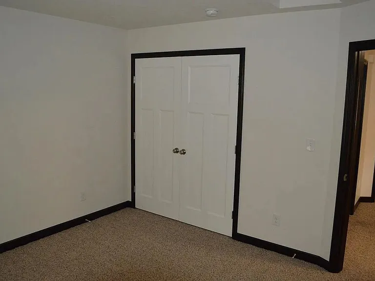 467 Sparrow Way — Photo 7