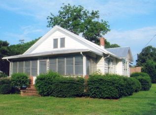 312 E Church St, Kilmarnock, VA 22482