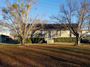 102 Apache Ln, Bonaire, GA 31005