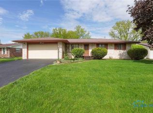 2021 Knollwood Dr, Findlay, OH 45840