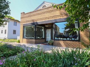 911 Adams St, La Crosse, WI 54601