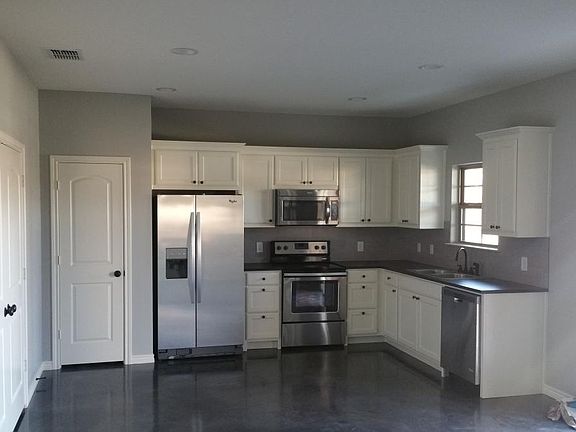 4th image of 10222 State Highway 31 E Unit 2