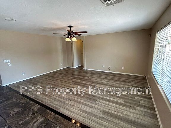 4th image of 15157 N 174th Dr