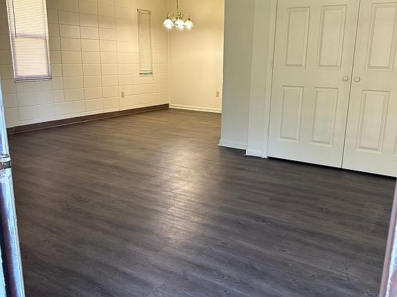 2nd image of 2311 Columbia Ct #C