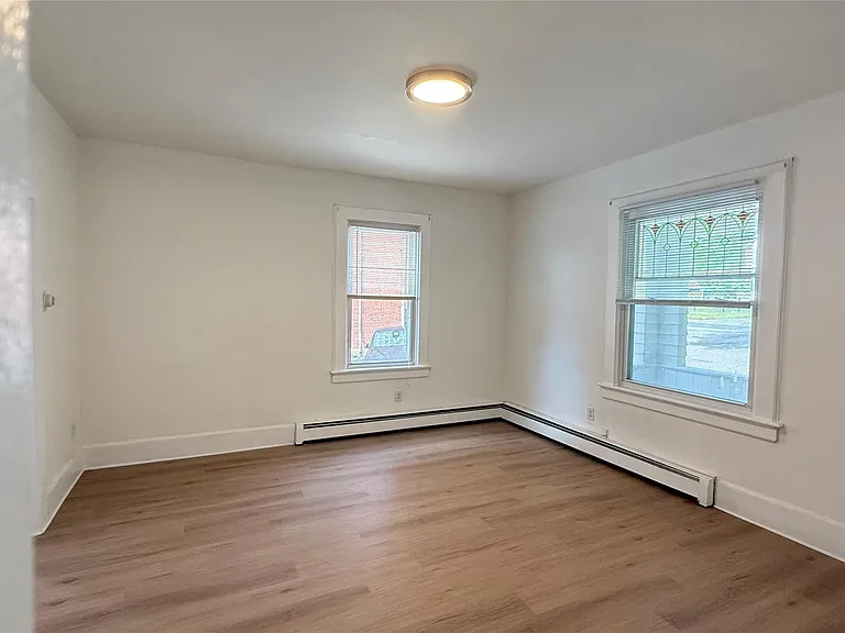 112 Murray Ave — Photo 7
