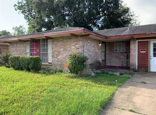 1703 Rainy River Dr, Houston, TX 77088