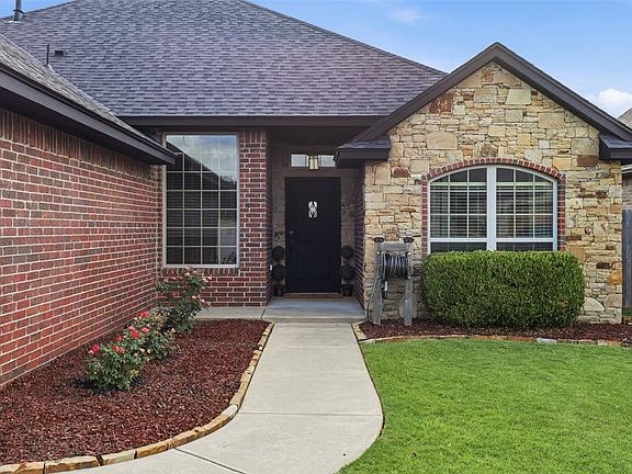 4th image of 18125 Haslemere Ln