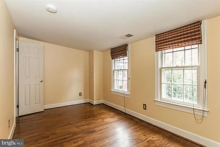 211 S Fayette St — Photo 12