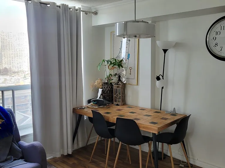 21 Overlea Blvd #1608 — Photo 6